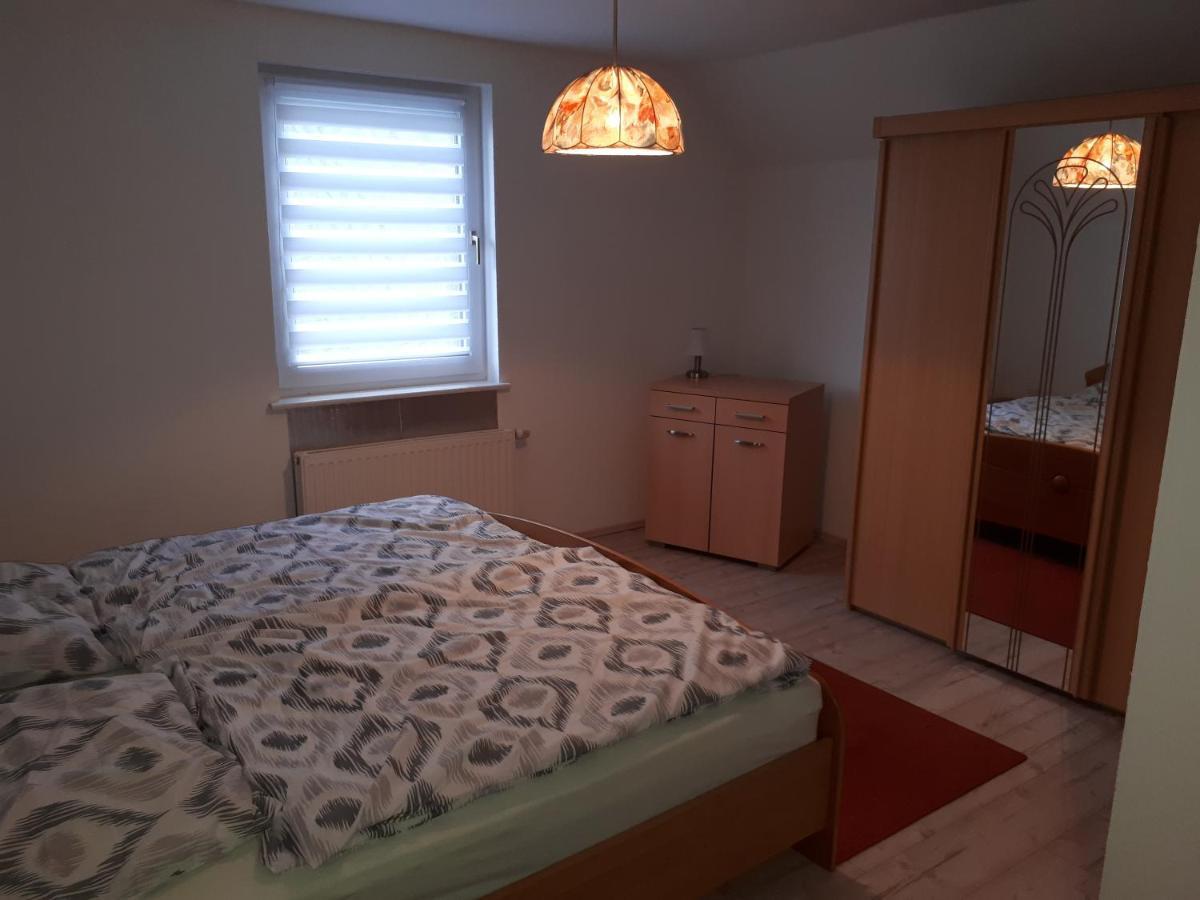 Ferienwohnung Am Flossgraben Bad Schlema Bagian luar foto