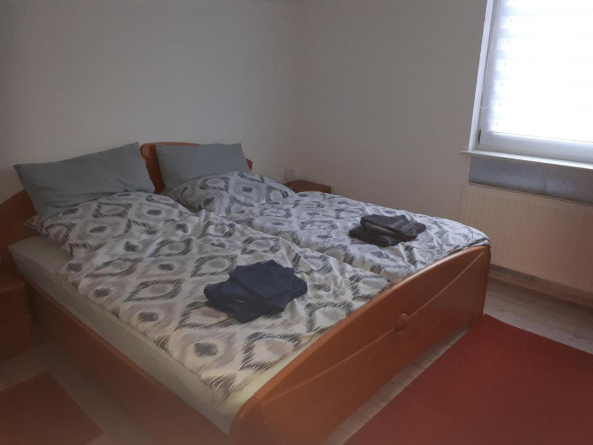 Ferienwohnung Am Flossgraben Bad Schlema Bagian luar foto